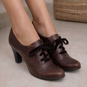 b.o.c. Born Concept Brown Leather Heeled Oxford Brogue Shoes Velvet Laces